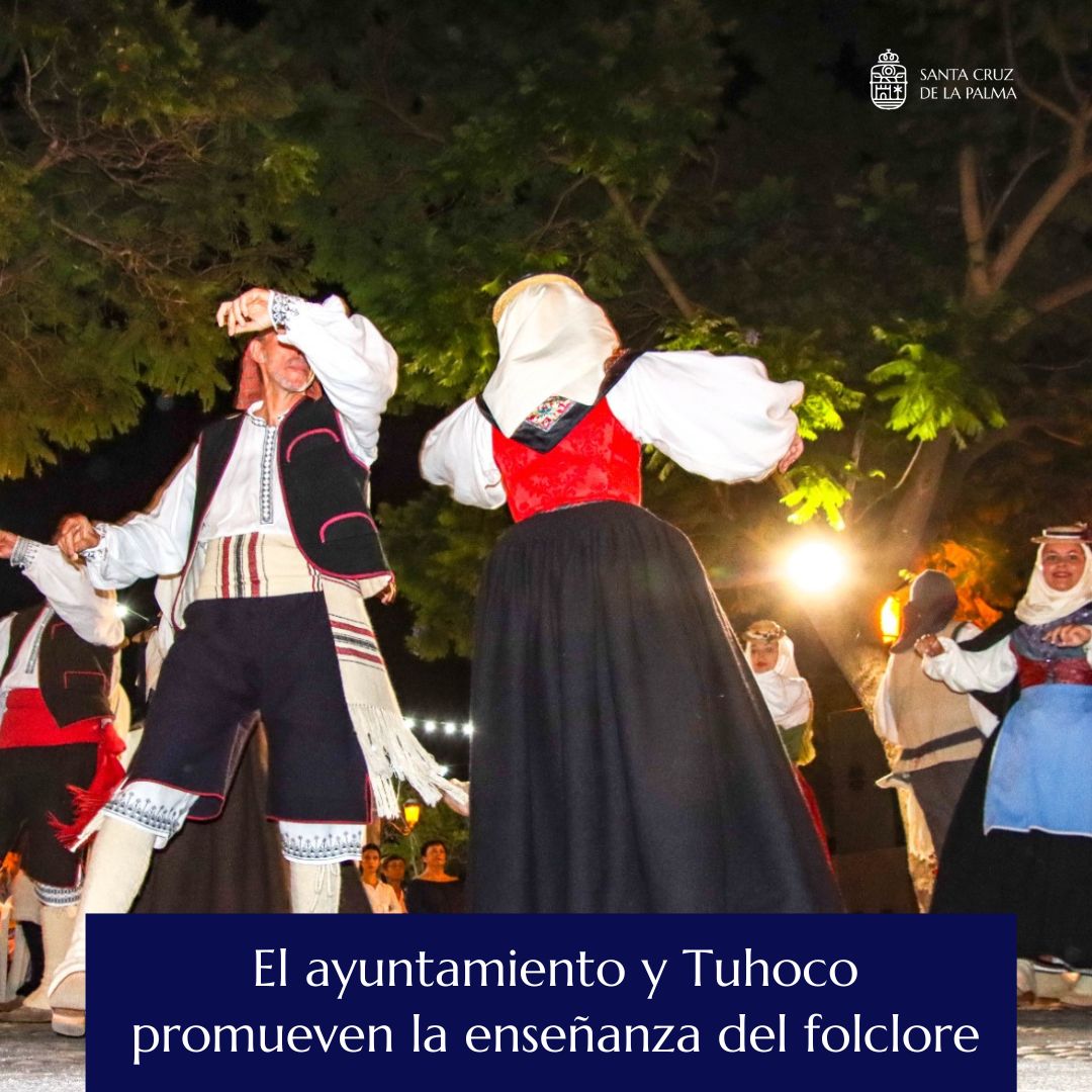Clases de interpretación musical instrumental y baile con la Agrupación Tuhoco