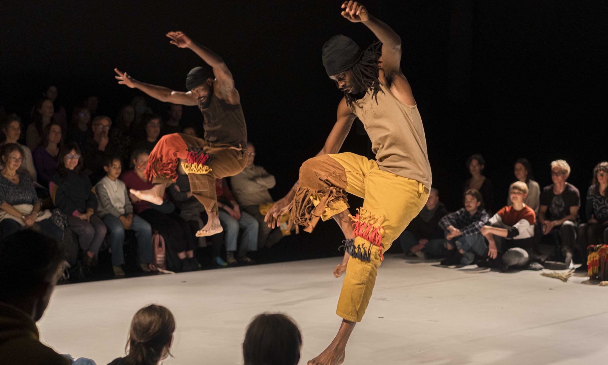 Ndjou Ndjou: Hip Hop y danza acrobática